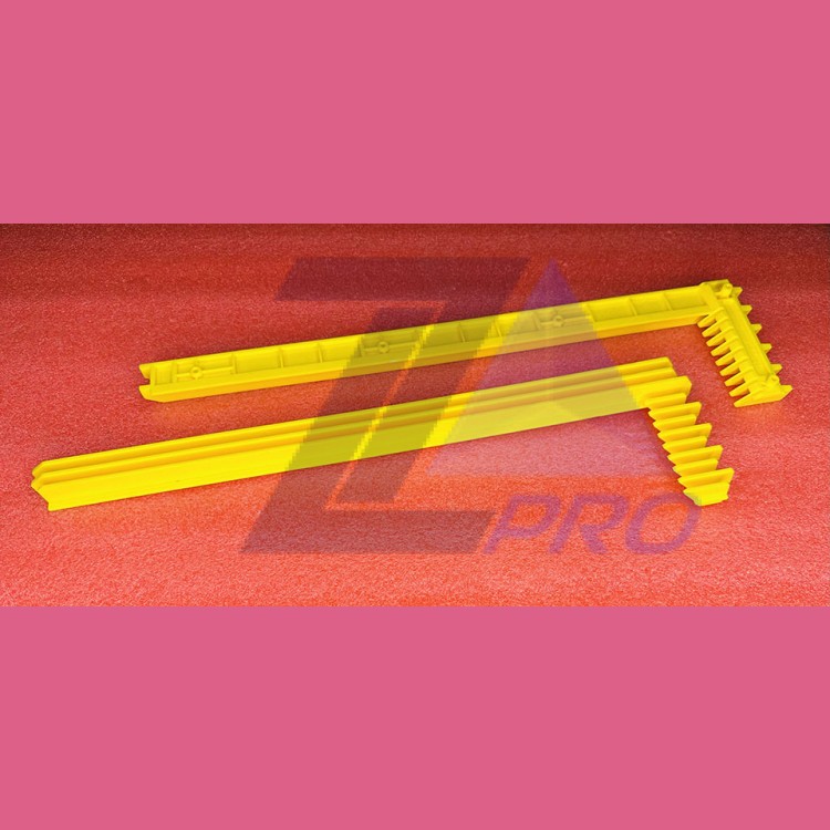 Демаркационная линия желтая (боковая правая) L=410мм XCA455S2 XIZI Otis